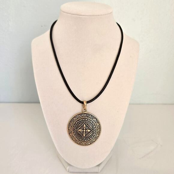 Barse Thailand Pendant Necklace Women's Antiqued Brass Medallion Polished Boho - Picture 1 of 12